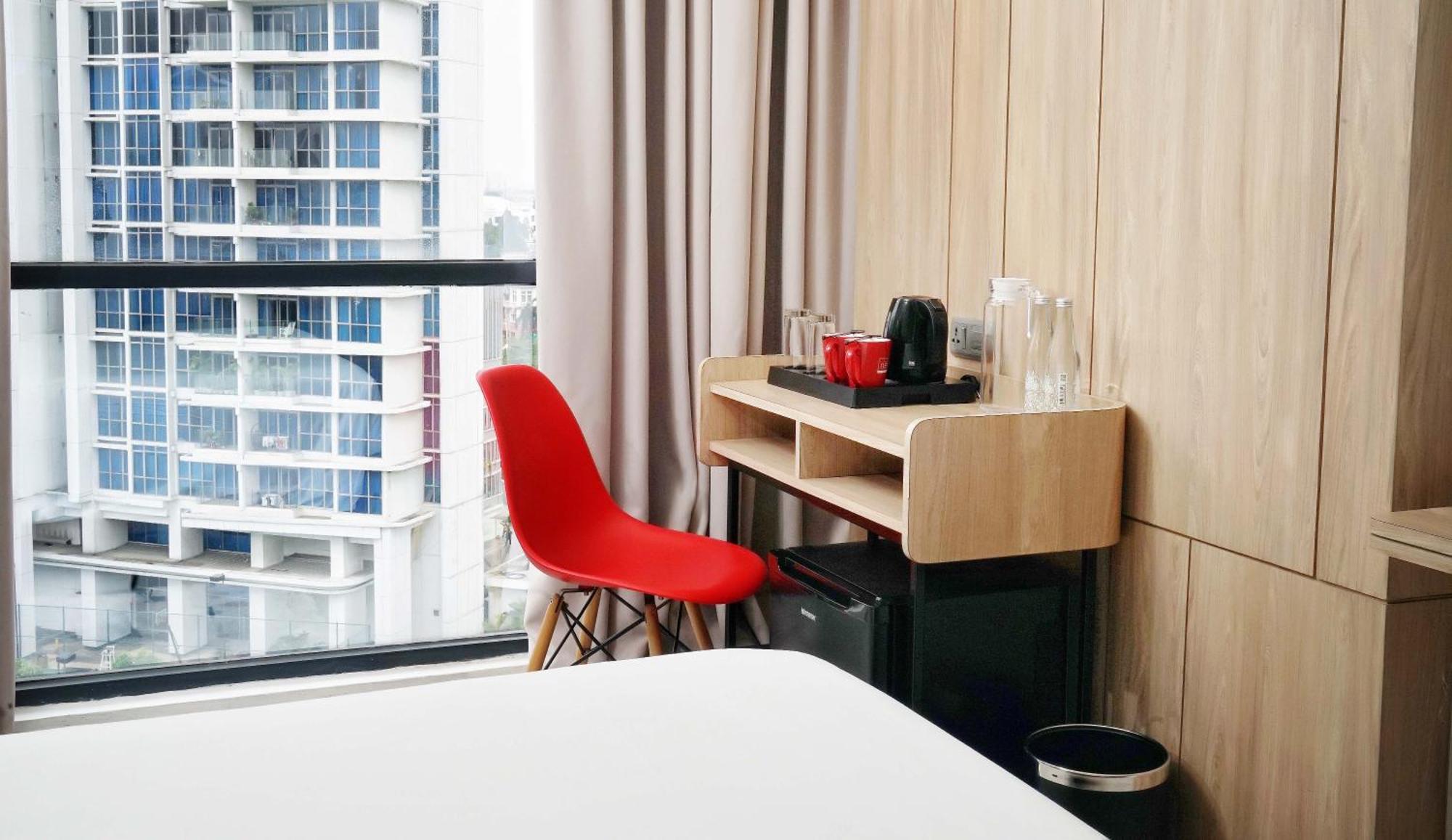 Neo Hotel Puri Indah Jakarta Eksteriør bilde